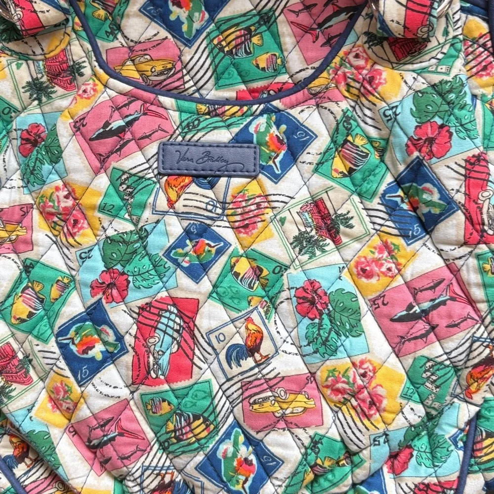 Vera Bradley Glenna bag in Cuban stamps - Picture 2 of 7